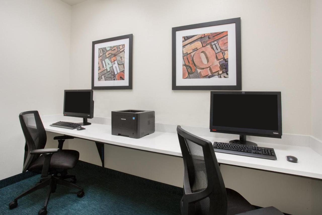 Candlewood Suites Pueblo By Ihg Bagian luar foto