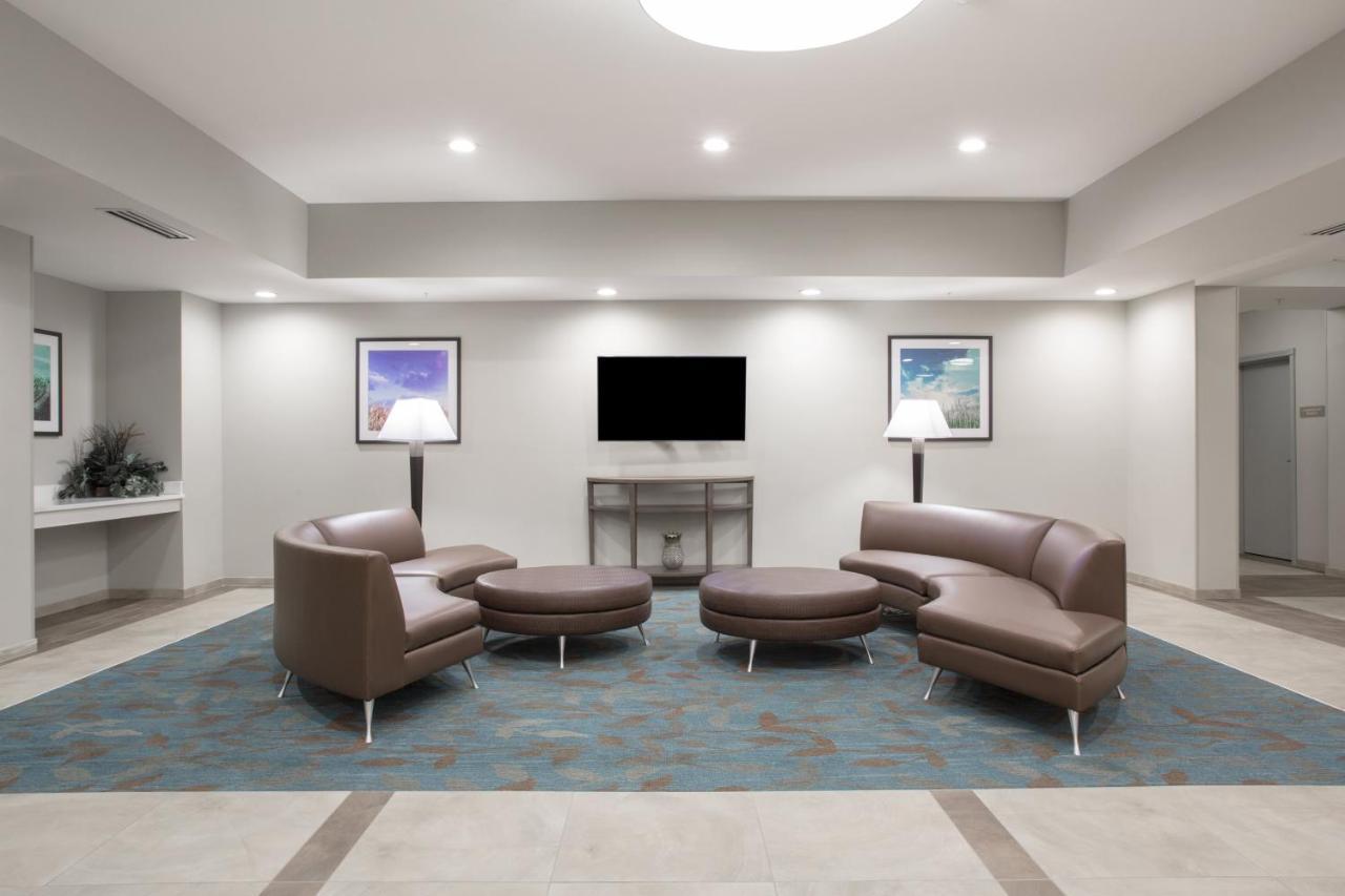 Candlewood Suites Pueblo By Ihg Bagian luar foto